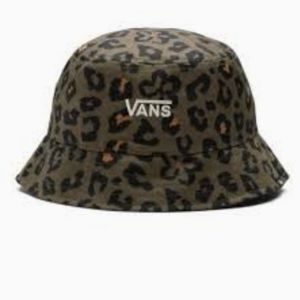 Van's Bucket Hat